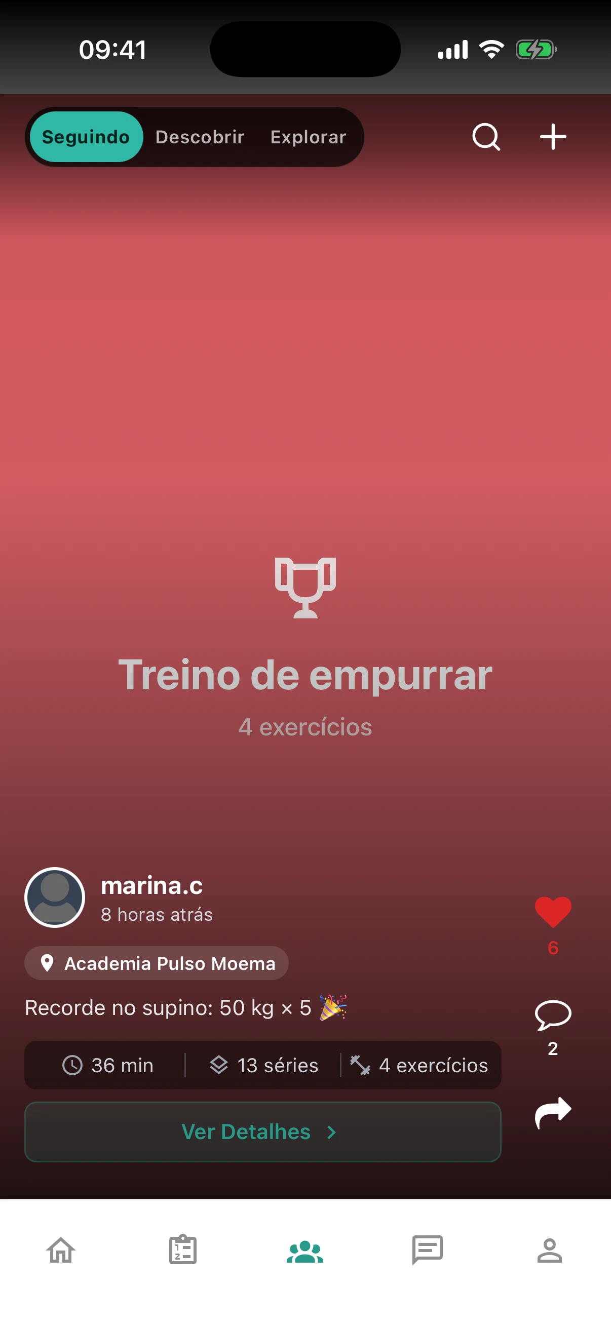 Treino de força compartilhado no feed da comunidade do Remi, com um novo recorde no supino